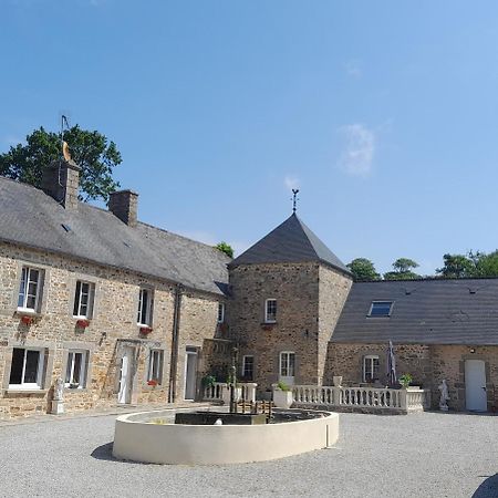 Domaine De La Tour Carree - 3 Chambres Benoitville Dış mekan fotoğraf