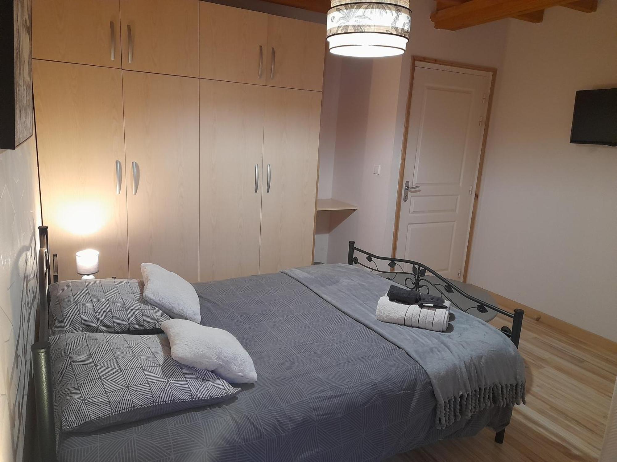 Domaine De La Tour Carree - 3 Chambres Benoitville Dış mekan fotoğraf
